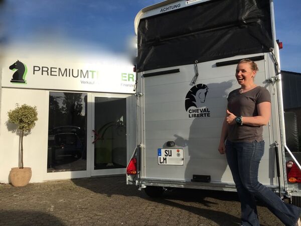 Referenz Premiumtrailer Pferdeanhänger Frau Mertens