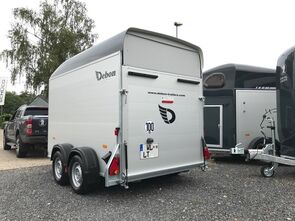 Referenz Premiumtrailer Pferdeanhänger Debon